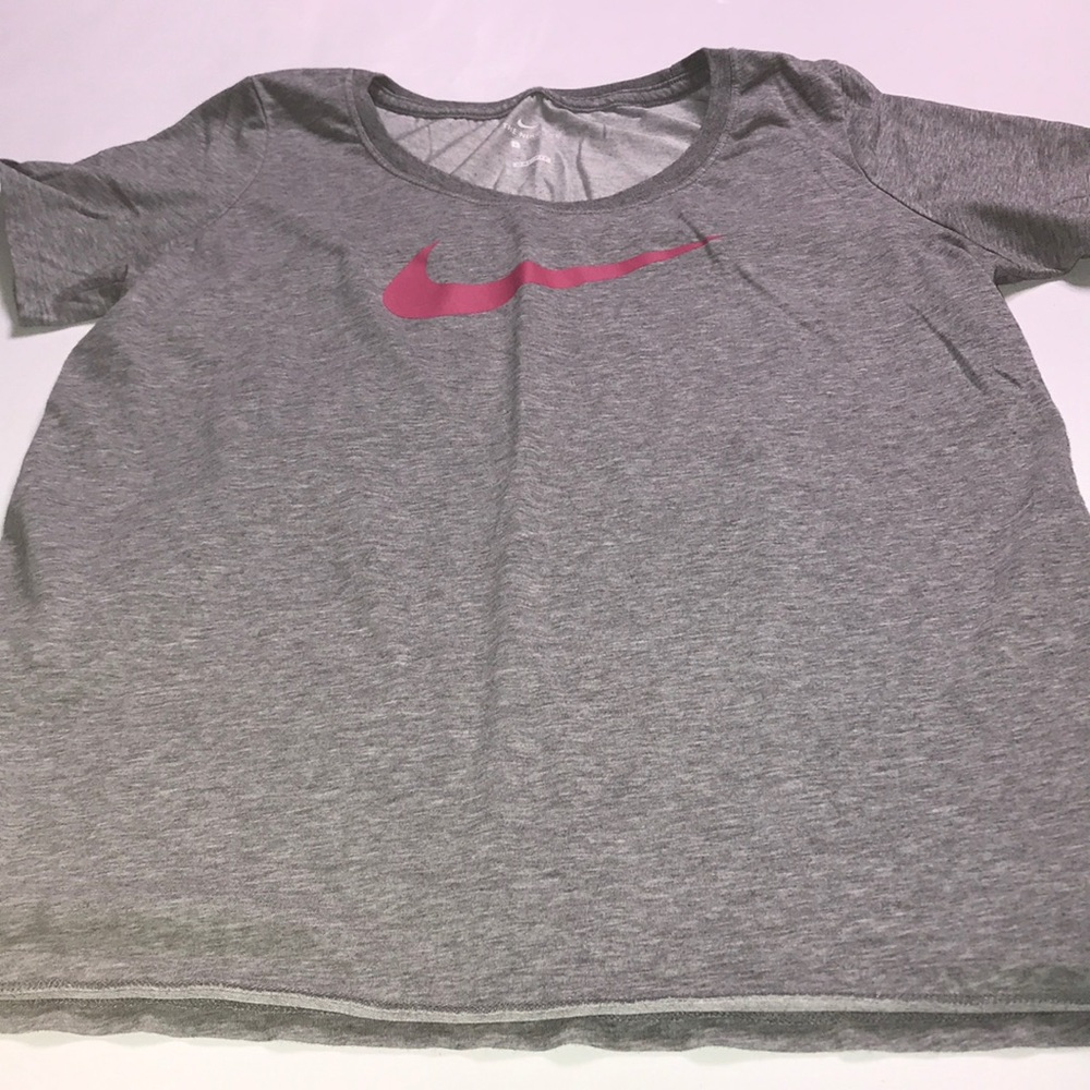 women’s Nike shirt size Large - Picture 1 of 7